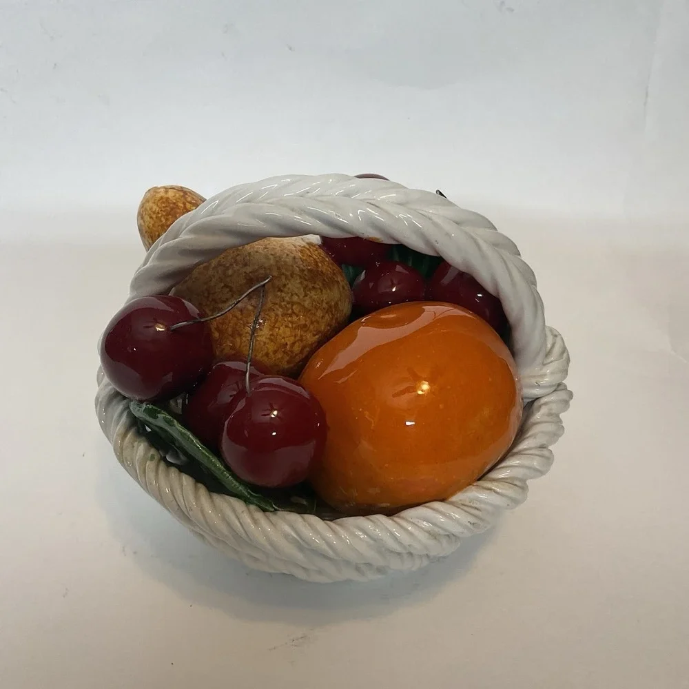 Vintage Bassano Capodimonte Style‎ Italian Italy Ceramic Fruit Basket Figurine